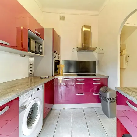 Spacious Apartment-hypercentre Daire